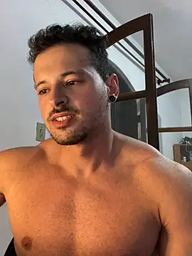 Snapshot of Lucasfit24 chatting on March 13, 2025, 11:49 pm Lucasfit24 online show from March 13, 2025, 11:49 pm