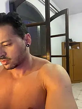 Snapshot of Lucasfit24 chatting on March 15, 2025, 11:50 pm Lucasfit24 online show from March 15, 2025, 11:50 pm