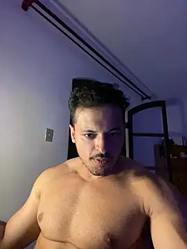 Snapshot of Lucasfit24 chatting on March 12, 2025, 11:33 pm Lucasfit24 online show from March 12, 2025, 11:33 pm