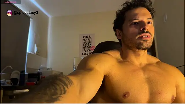 Lucasfit24 online show from April 19, 2026, 4:08 pm