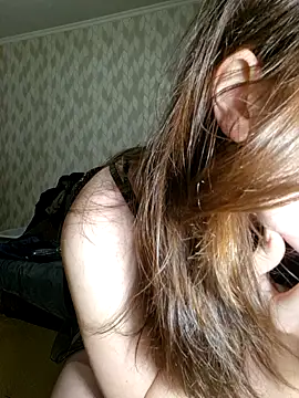 Snapshot of Melenka chatting on February 22, 2026, 10:11 pm Melenka online show from February 22, 2026, 10:11 pm