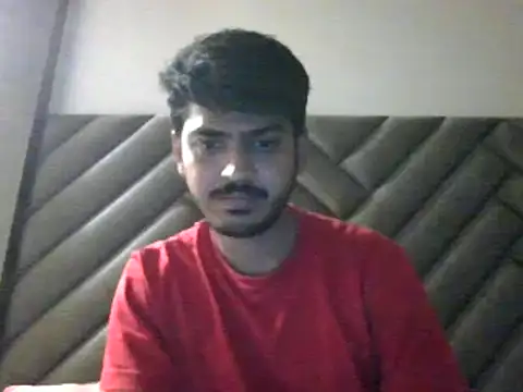 cute modell online show from March 17, 2025, 7:15 pm