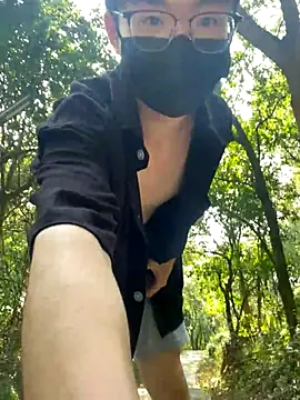 Snapshot of yfx468 chatting on October 7, 2025, 6:14 am yfx468 online show from October 7, 2025, 6:14 am