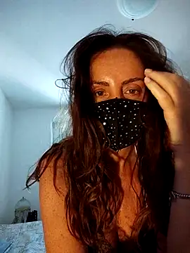 Akemi rossi online show from June 28, 2026, 6:52 am