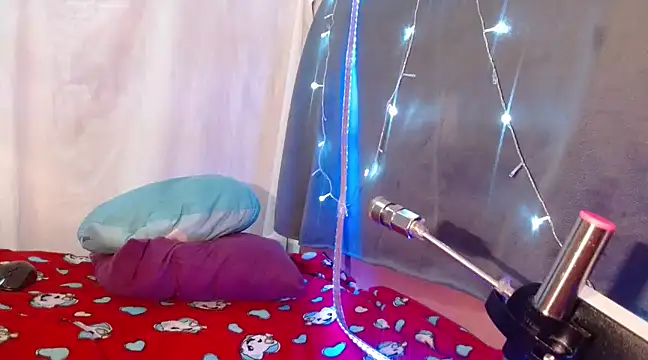 kattislut77 online show from March 14, 2025, 8:49 pm