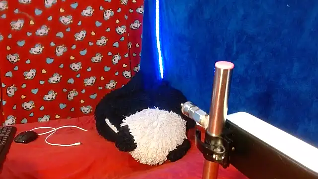 kattislut77 online show from September 15, 2025, 7:47 pm