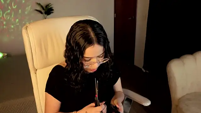 Renaxi Smith online show from October 3, 2025, 7:48 pm