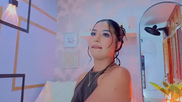 CharlotteGraay online show from March 11, 2026, 8:03 pm