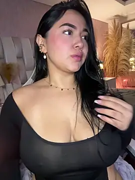 Sara  collins   online show from December 17, 2025, 12:10 pm