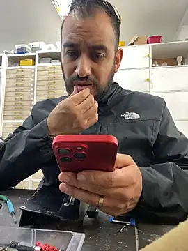 leonardohot1987 online show from March 31, 2026, 5:26 pm