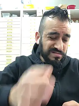 leonardohot1987 online show from February 7, 2025, 5:07 pm