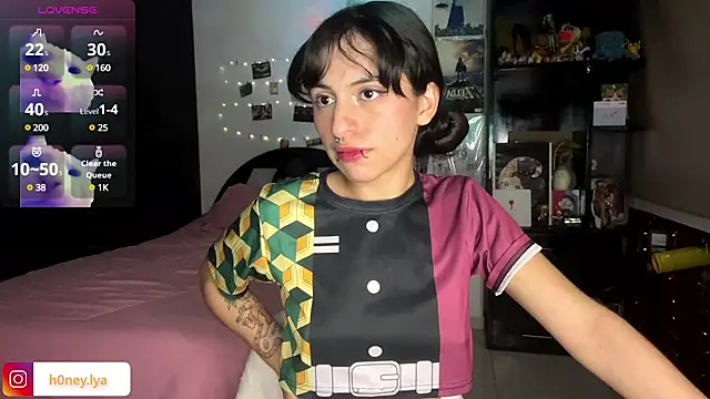 B0nnie H0ney online show from January 17, 2025, 11:29 pm