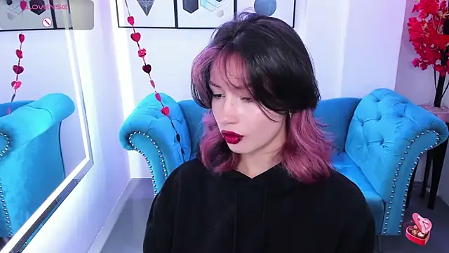 Snapshot of Akaza_Hakuji_ chatting on February 14, 2026, 12:38 pm Akaza Hakuji online show from February 14, 2026, 12:38 pm