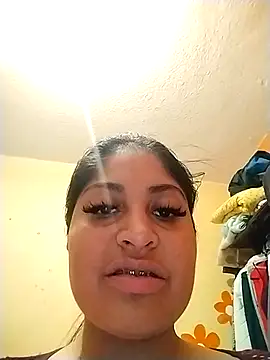 ConyPeralta online show from February 3, 2025, 7:29 am