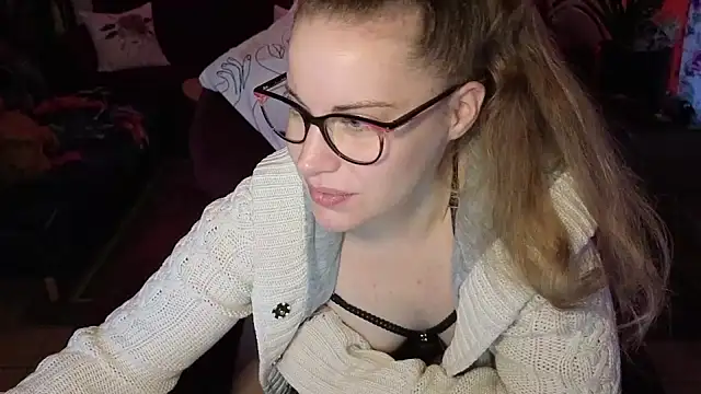 Snapshot of Miss_luxiole chatting on January 6, 2026, 7:34 am Miss luxiole online show from January 6, 2026, 7:34 am