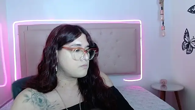 Snapshot of kathepickmanx chatting on October 21, 2025, 4:56 am kathepickmanx online show from October 21, 2025, 4:56 am