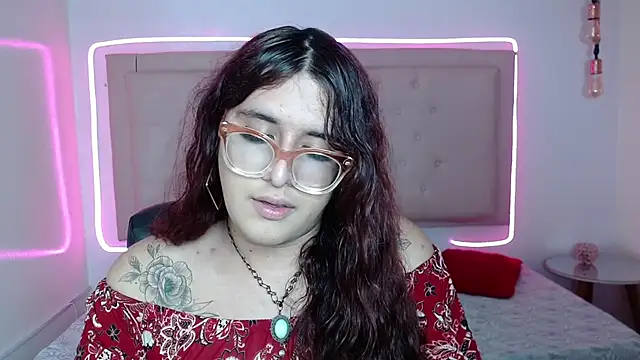 Snapshot of kathepickmanx chatting on October 19, 2025, 3:42 am kathepickmanx online show from October 19, 2025, 3:42 am