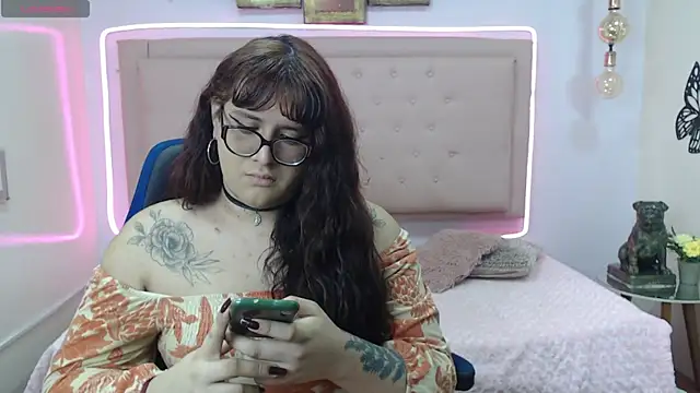 kathepickmanx online show from April 18, 2026, 3:31 am