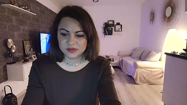 Snapshot of VixenVibesX chatting on February 17, 2025, 10:38 pm VixenVibesX online show from February 17, 2025, 10:38 pm