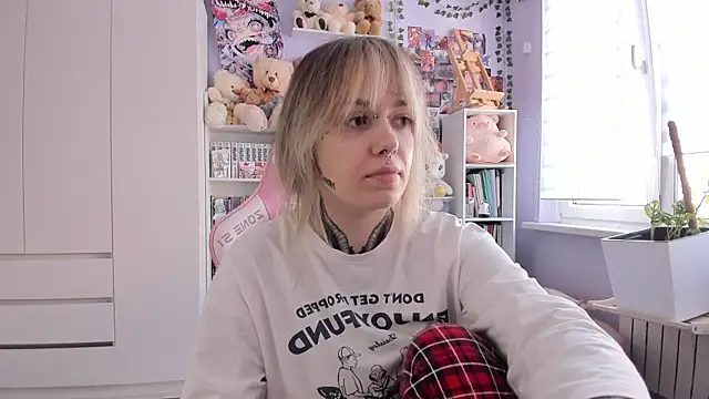 Catharsisi online show from April 17, 2026, 12:08 pm