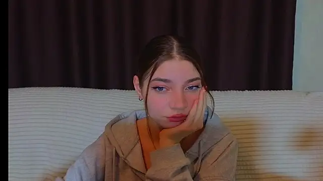 Snapshot of CassJonn chatting on February 19, 2025, 7:59 pm CassJonn online show from February 19, 2025, 7:59 pm