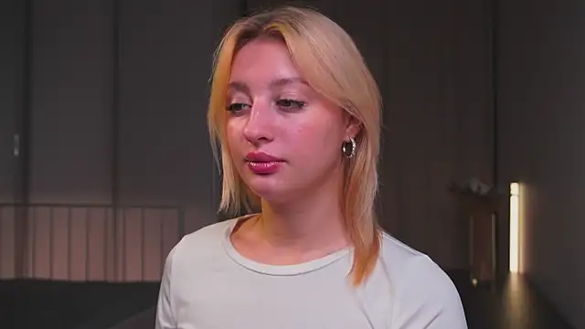 Snapshot of milasmiu chatting on September 10, 2025, 3:11 pm milasmiu online show from September 10, 2025, 3:11 pm