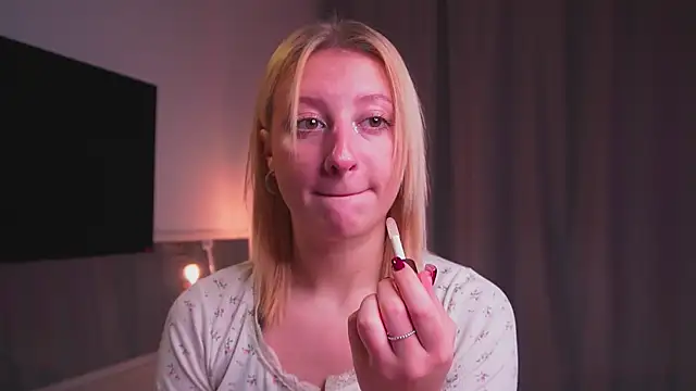 Snapshot of milasmiu chatting on September 12, 2025, 3:01 pm milasmiu online show from September 12, 2025, 3:01 pm