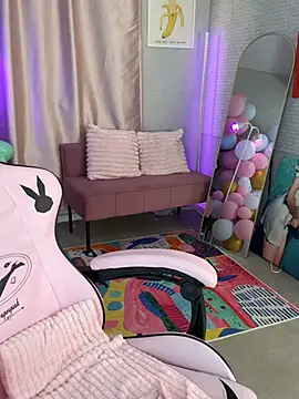 JessicaAddams online show from June 18, 2026, 3:17 pm
