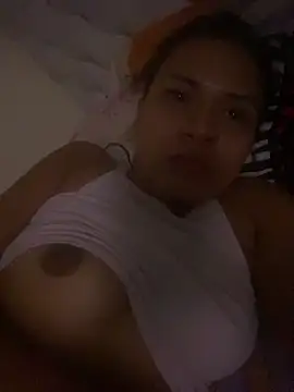 Snapshot of Yessica_832 chatting on March 1, 2025, 2:37 am Yessica 832 online show from March 1, 2025, 2:37 am