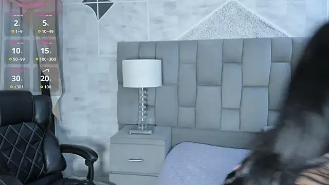 BellaaStorm online show from October 24, 2025, 4:55 am