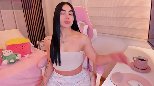 tamy xoo online show from November 2, 2025, 8:03 pm