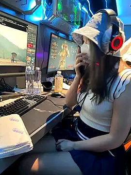 Snapshot of anan2025 chatting on November 21, 2025, 1:21 pm anan2025 online show from November 21, 2025, 1:21 pm