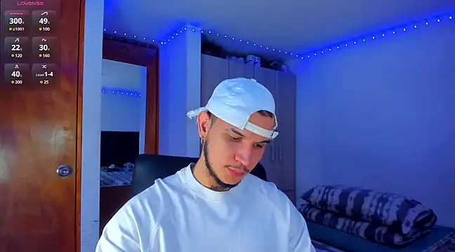 austinoficial online show from March 19, 2025, 2:48 am