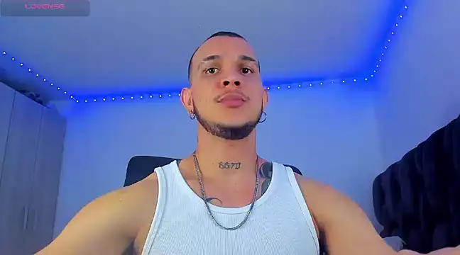 austinoficial online show from February 14, 2025, 12:19 am