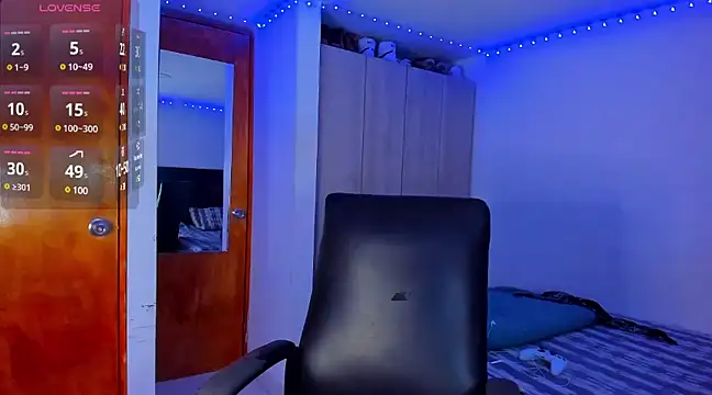 austinoficial online show from February 25, 2025, 3:31 am
