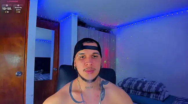 austinoficial online show from March 21, 2025, 8:39 am