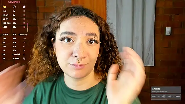 Snapshot of Annycolin_ chatting on February 22, 2025, 12:05 am Annycolin online show from February 22, 2025, 12:05 am