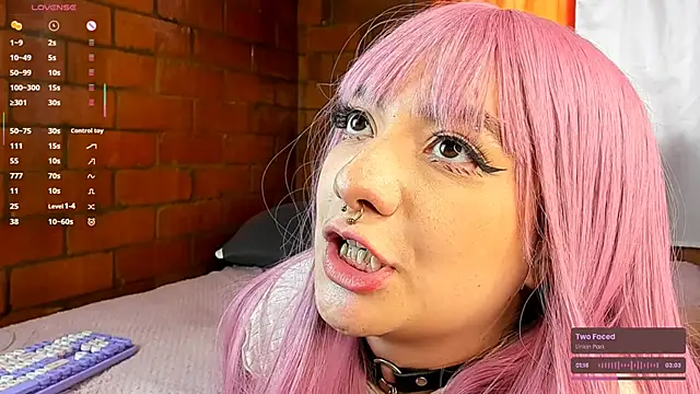 Snapshot of Annycolin_ chatting on March 10, 2025, 10:34 pm Annycolin online show from March 10, 2025, 10:34 pm