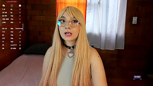 Snapshot of Annycolin_ chatting on March 9, 2025, 8:21 pm Annycolin online show from March 9, 2025, 8:21 pm