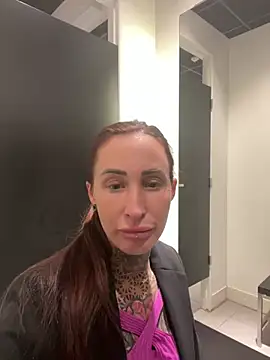 Black sweet Rose online show from February 19, 2025, 3:16 pm