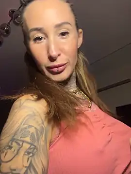 Black sweet Rose online show from February 1, 2026, 7:56 pm