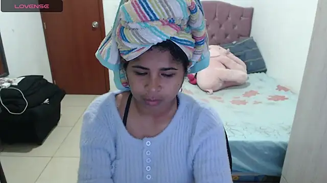 july-feria online show from October 1, 2025, 10:35 pm