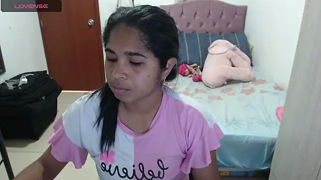 july-feria online show from September 25, 2025, 7:42 pm