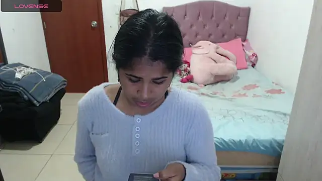 july-feria online show from September 30, 2025, 9:54 pm