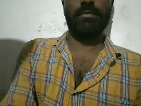 Snapshot of Raja_gamer chatting on January 13, 2025, 6:38 pm Raja gamer online show from January 13, 2025, 6:38 pm