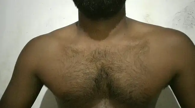 Snapshot of Raja_gamer chatting on February 11, 2025, 9:41 am Raja gamer online show from February 11, 2025, 9:41 am