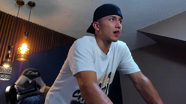 BrandonColee online show from March 19, 2025, 6:34 pm