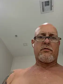 carlospingalinda online show from March 2, 2025, 5:52 pm