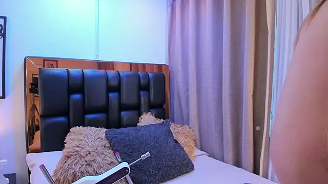 Snapshot of Katalina_Evans chatting on February 26, 2026, 11:54 am Katalina Evans online show from February 26, 2026, 11:54 am