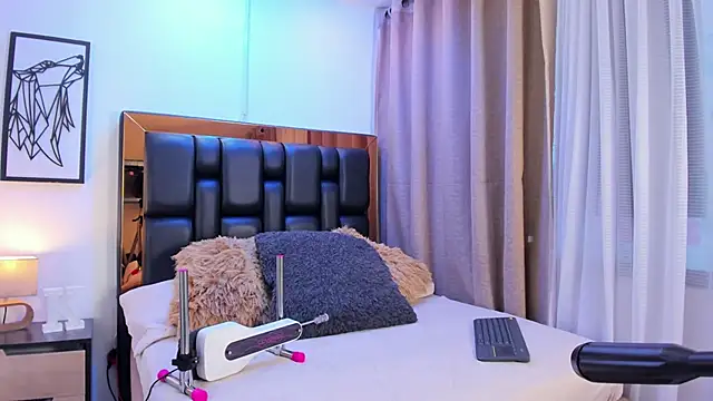 Snapshot of Katalina_Evans chatting on February 27, 2026, 11:54 am Katalina Evans online show from February 27, 2026, 11:54 am